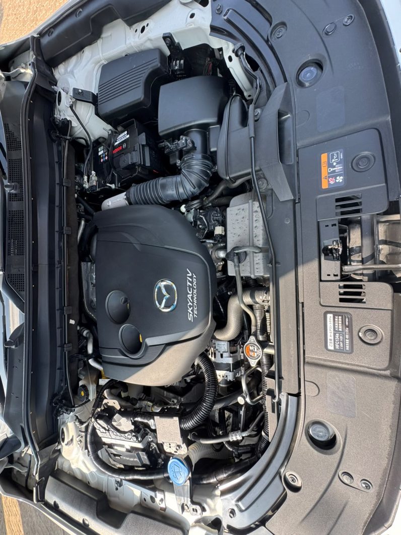 
								Mazda CX-5 full									