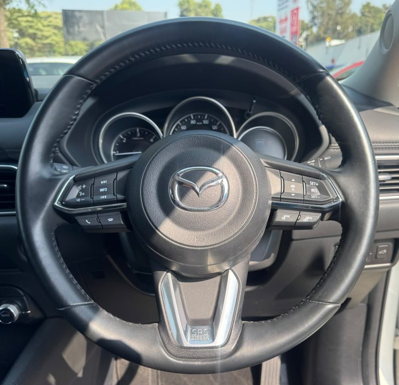 
								Mazda CX-5 full									