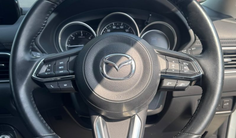 
								Mazda CX-5 full									