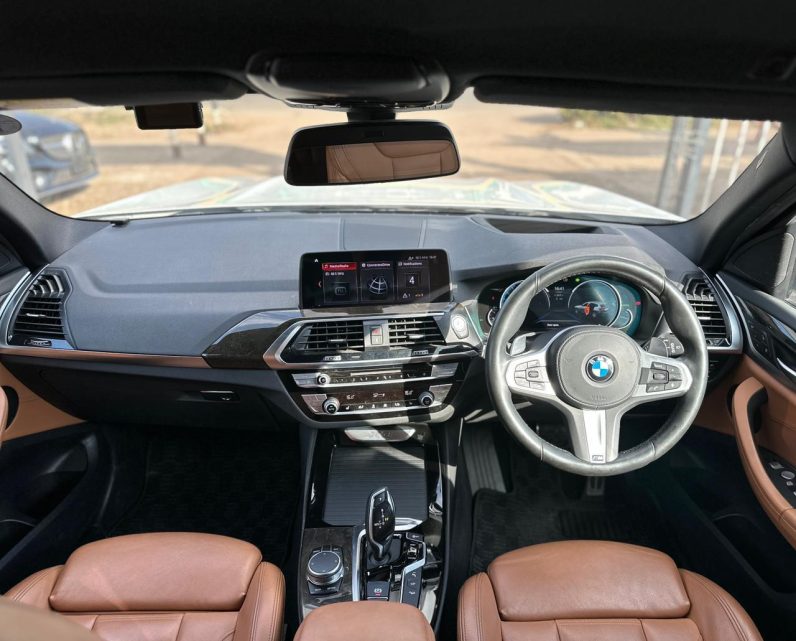 
								BMW X3 XDRIVE-20D full									