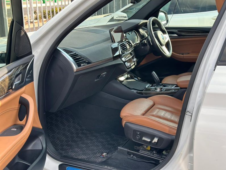 
								BMW X3 XDRIVE-20D full									