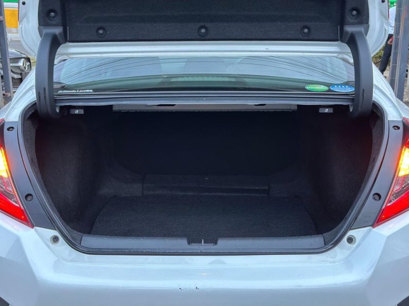 
								Honda Civic Sedan full									