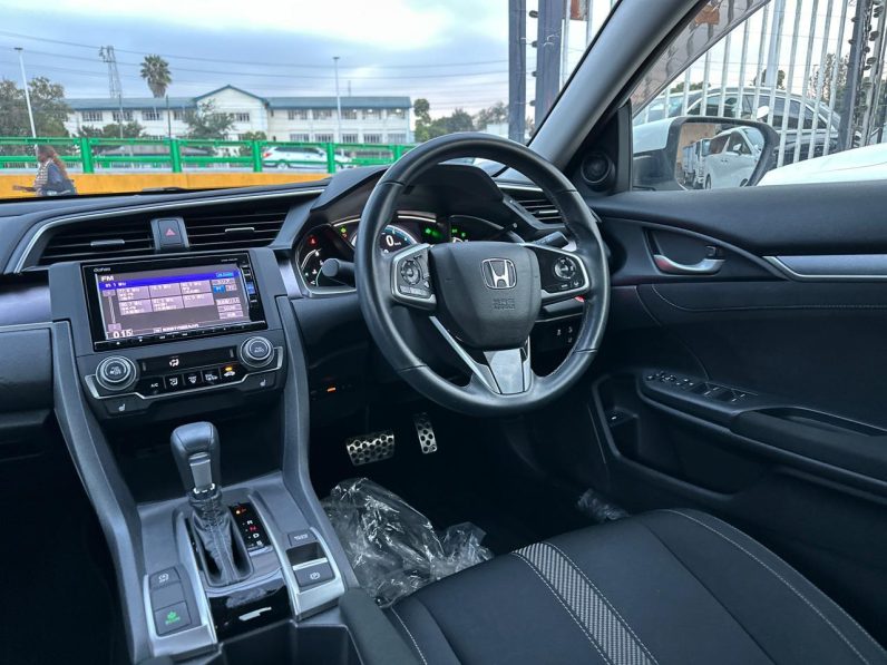 
								Honda Civic Sedan full									