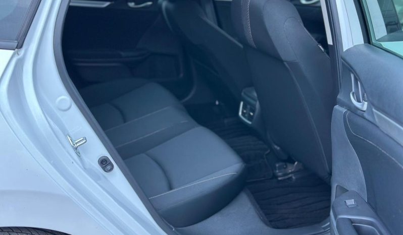 
								Honda Civic Sedan full									