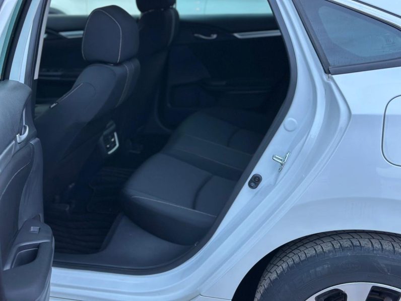 
								Honda Civic Sedan full									