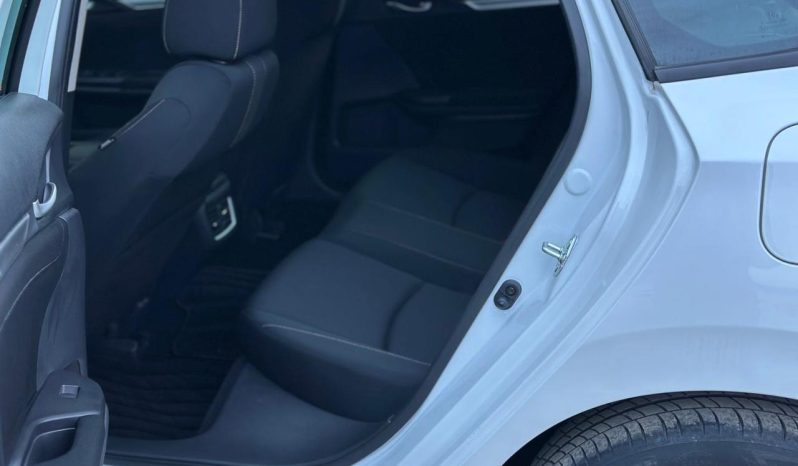 
								Honda Civic Sedan full									