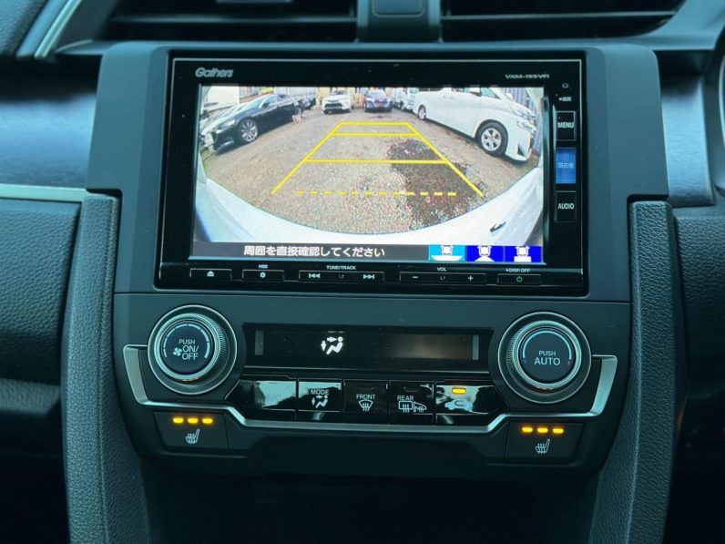 
								Honda Civic Sedan full									