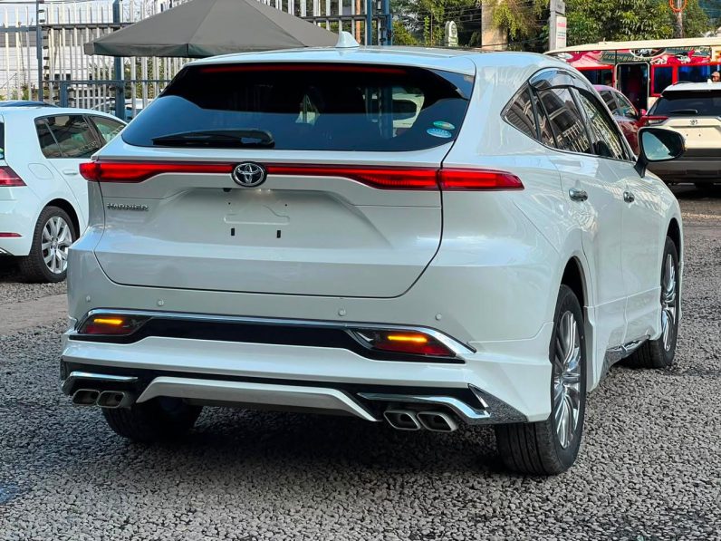 
								Toyota Harrier Z Premium full									
