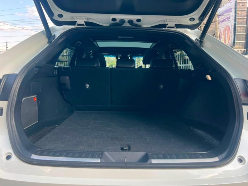 
								Toyota Harrier Z Premium full									