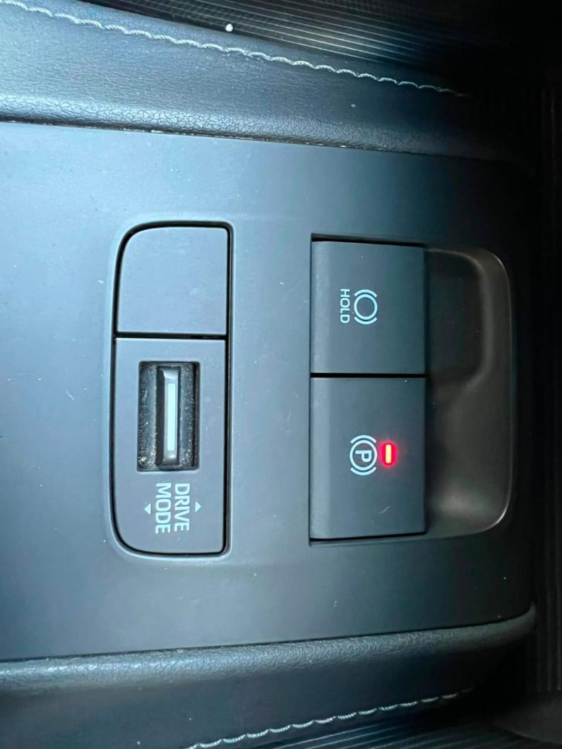 
								Toyota Harrier Z Premium full									