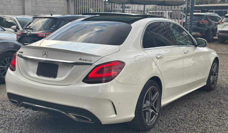 
								Mercedes Benz C200 full									