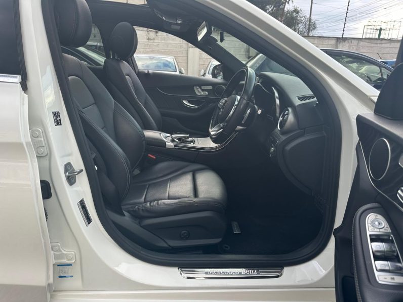 
								Mercedes Benz C200 full									