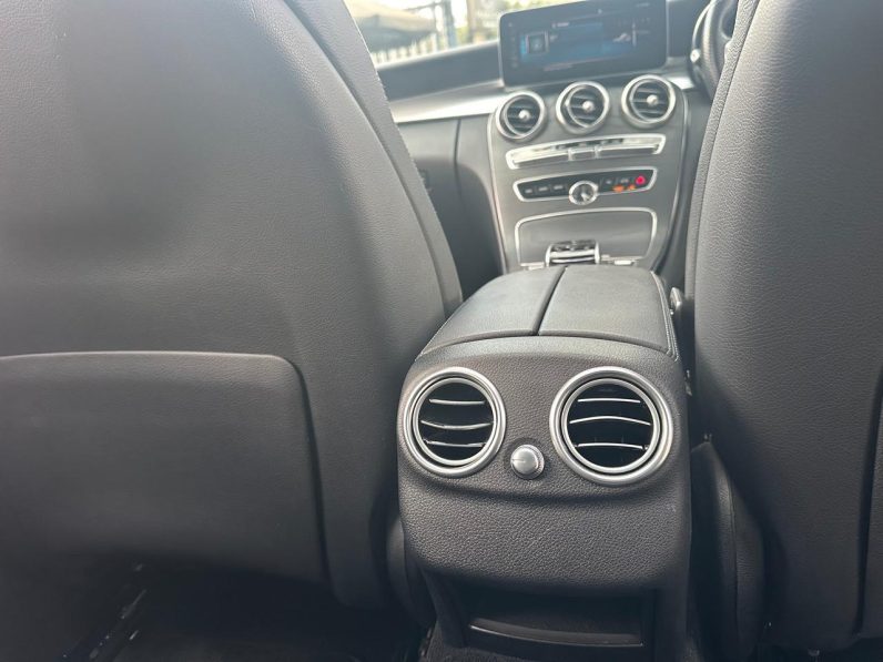 
								Mercedes Benz C200 full									