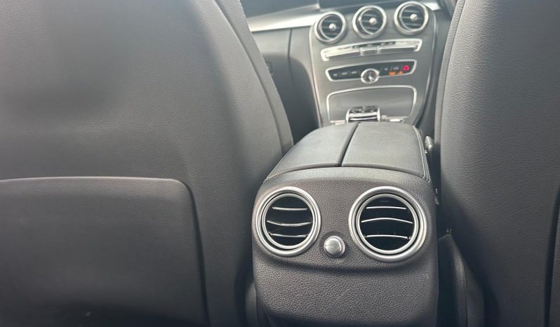 
								Mercedes Benz C200 full									
