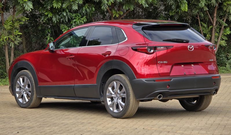 
								Mazda CX30 full									