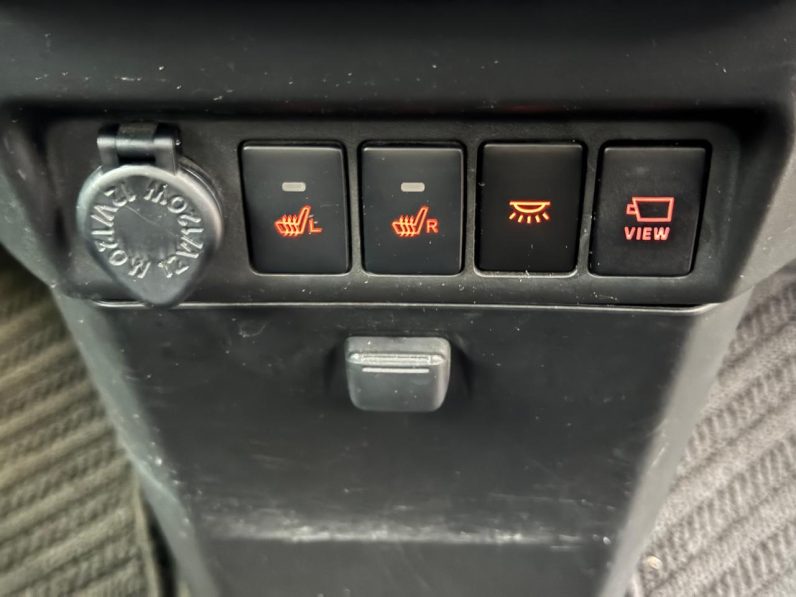 
								Toyota Roomy full									