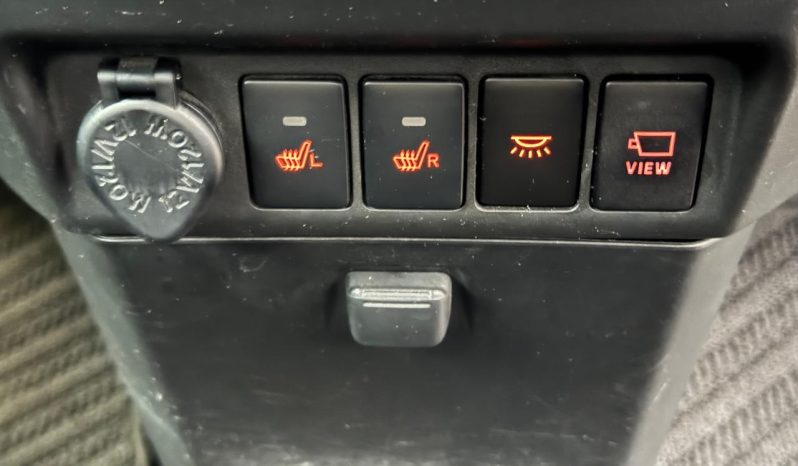 
								Toyota Roomy full									