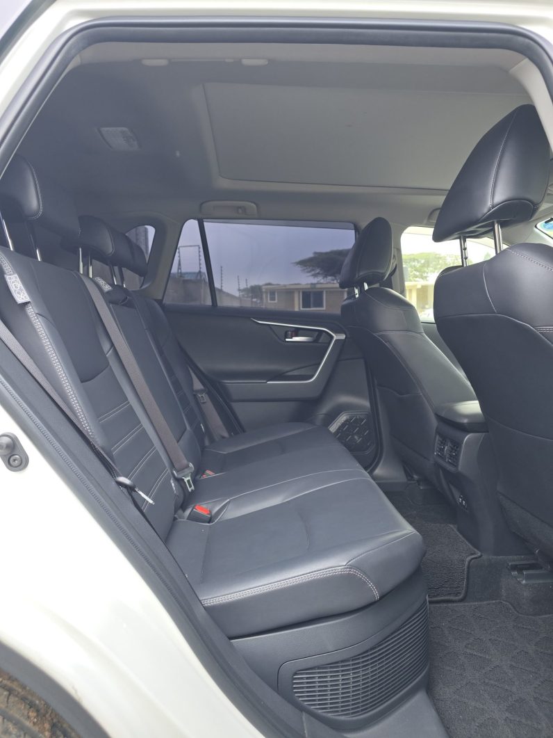 
								Toyota Rav4 full									