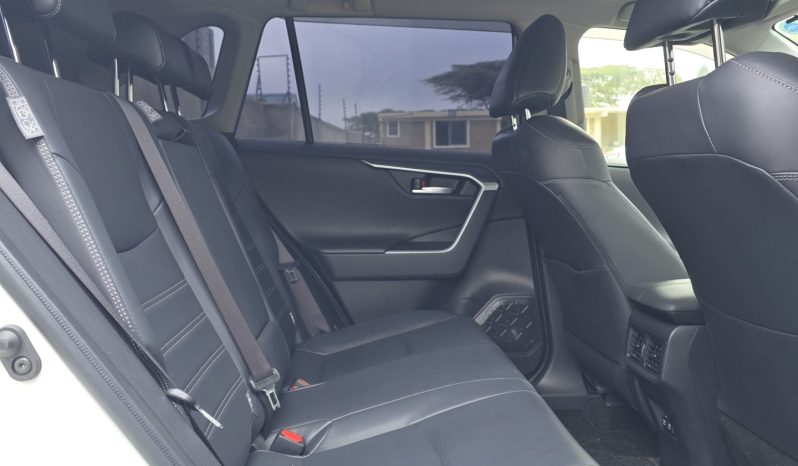 
								Toyota Rav4 full									