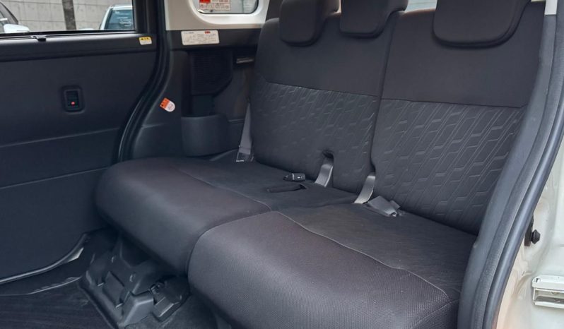 
								Toyota Roomy full									