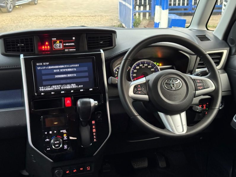 
								Toyota Roomy full									