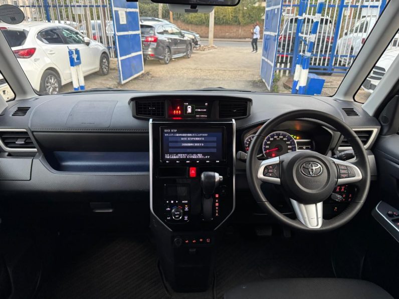 
								Toyota Roomy full									