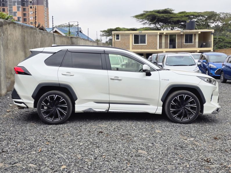 
								Toyota Rav4 full									