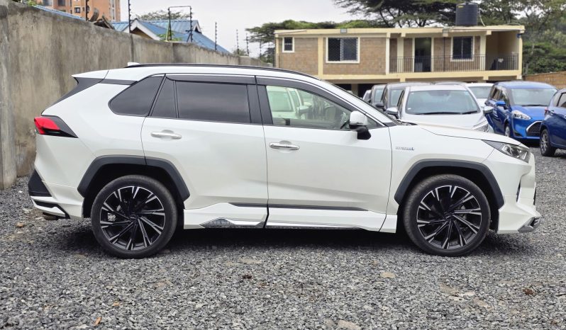 
								Toyota Rav4 full									