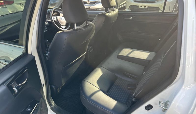 
								Toyota Fielder full									
