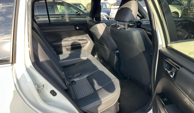 
								Toyota Fielder full									