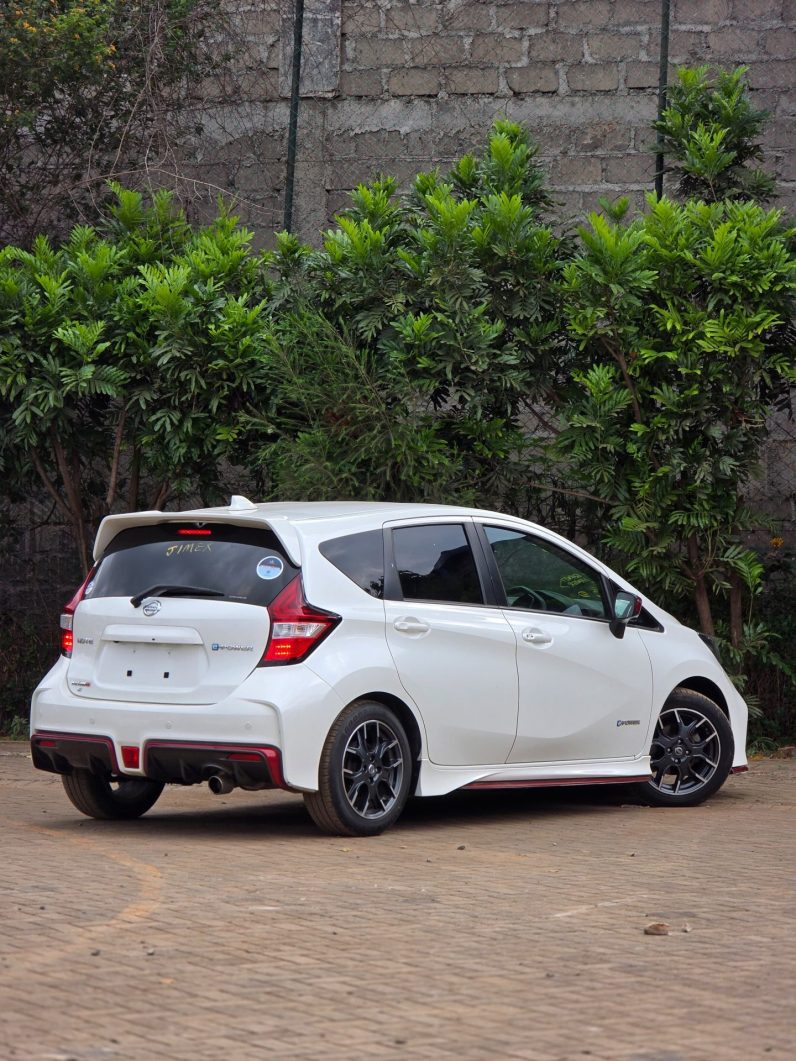 
								Nissan Note Nismo full									