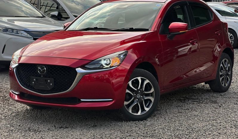 
								Mazda 2 full									