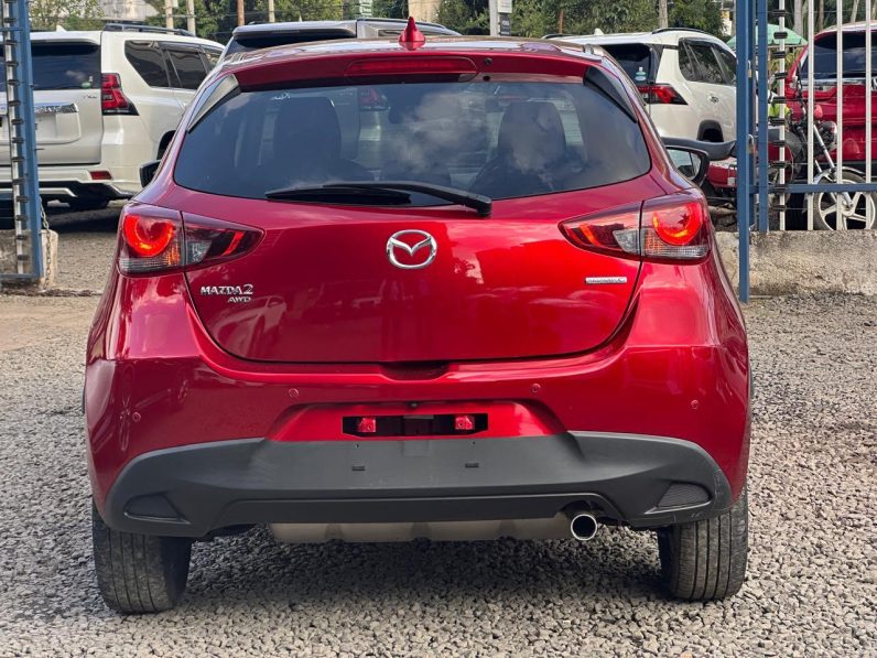 
								Mazda 2 full									