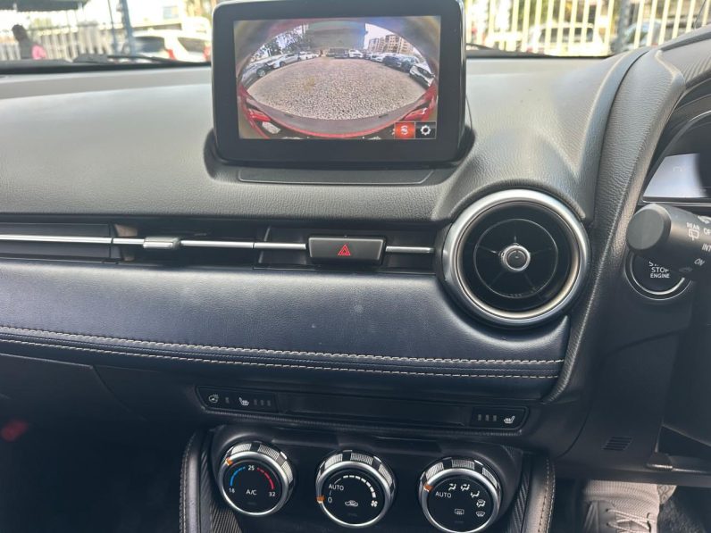 
								Mazda 2 full									