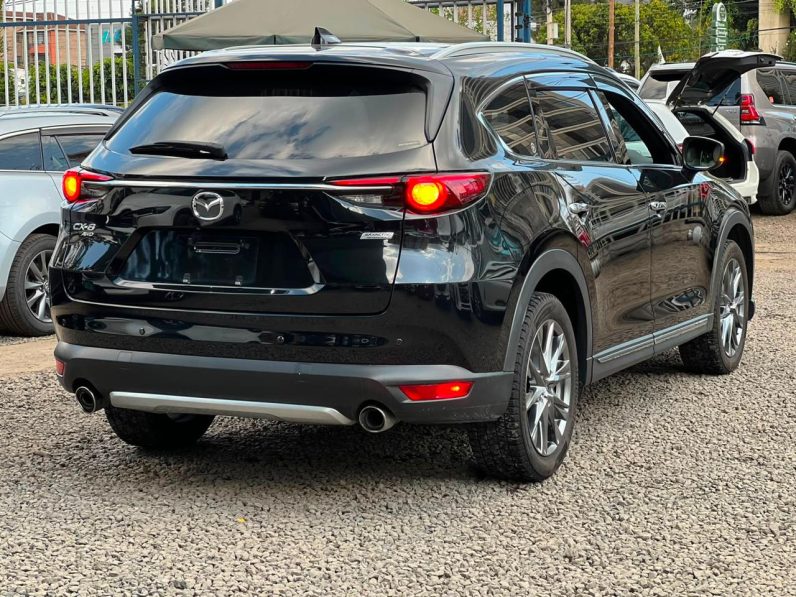 
								Mazda CX-8 full									