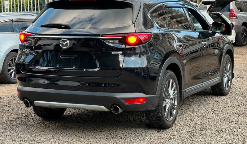 
								Mazda CX-8 full									