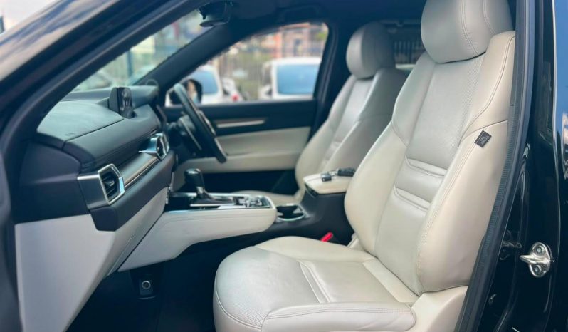 
								Mazda CX-8 full									