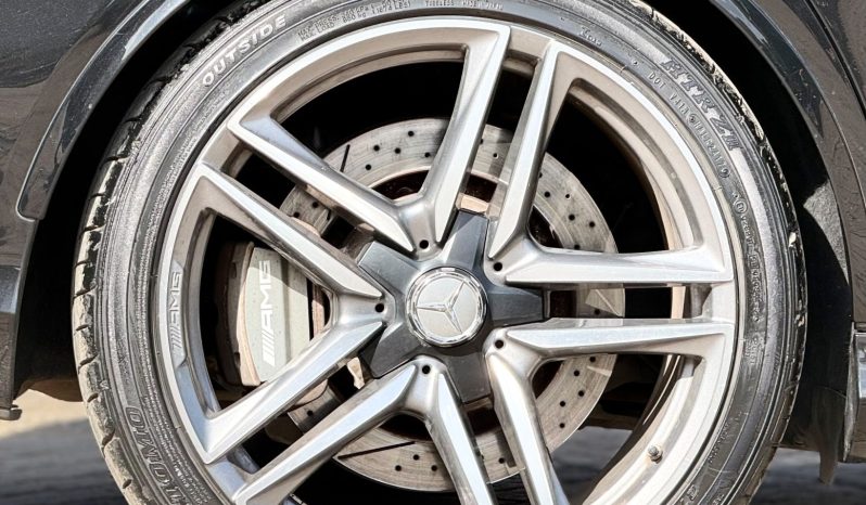 
								Mercedes Benz E63 amg full									