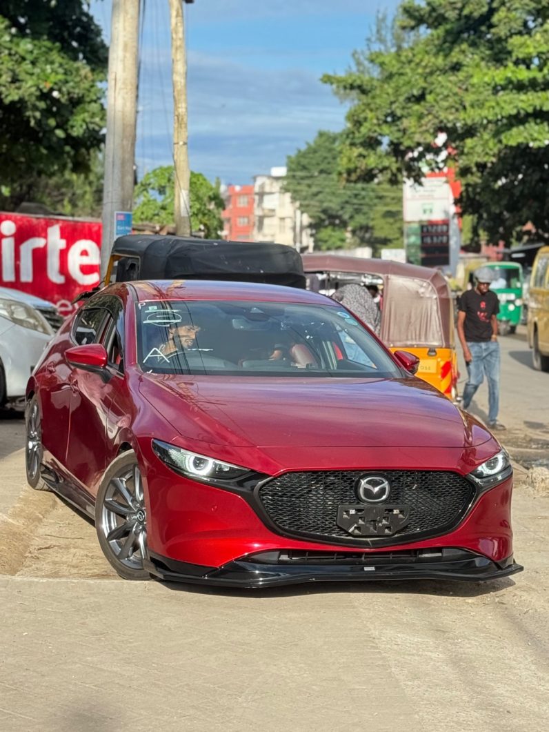 
								Mazda 3 full									