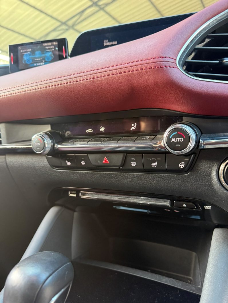 
								Mazda 3 full									