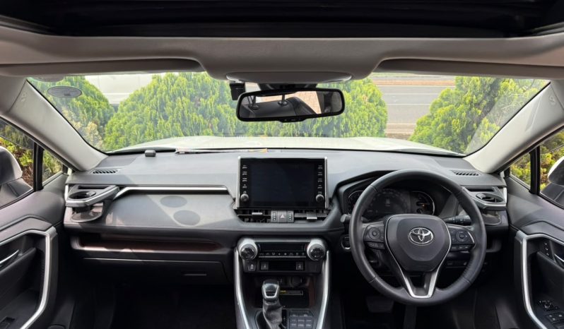
								Toyota Rav4 full									