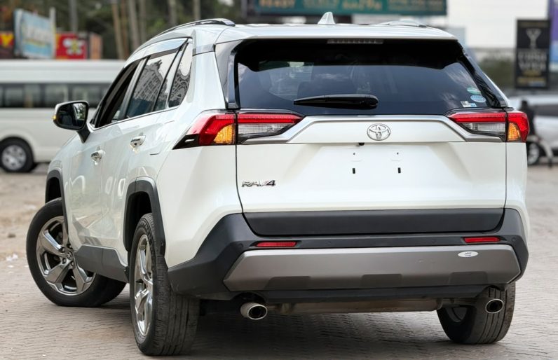 
								Toyota Rav4 full									