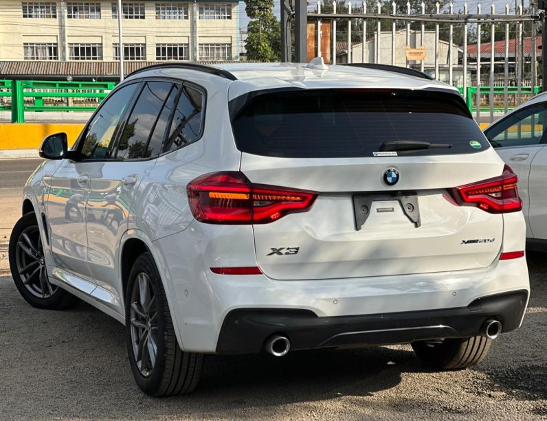 
								BMW X3 XDRIVE-20D full									