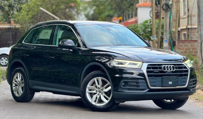
								Audi Q5 full									