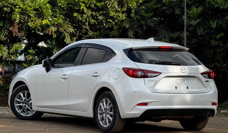 
								Mazda Axela full									