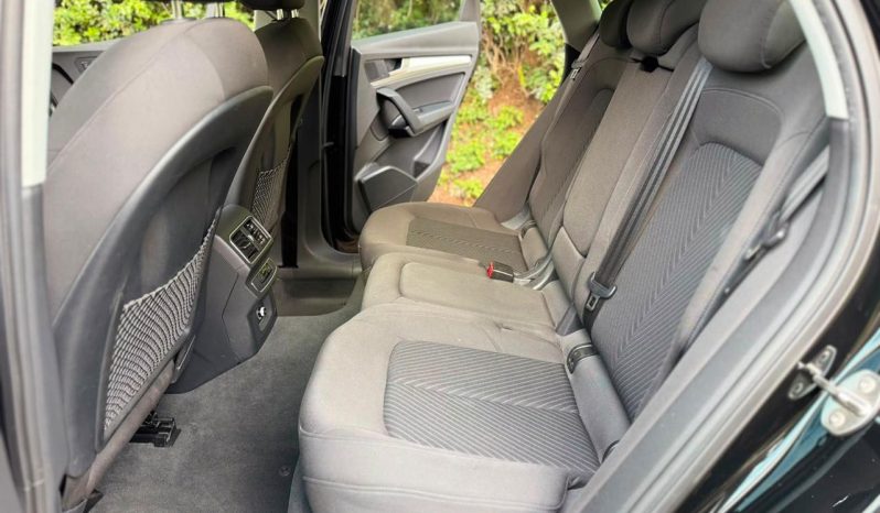 
								Audi Q5 full									