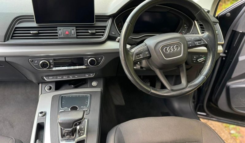 
								Audi Q5 full									