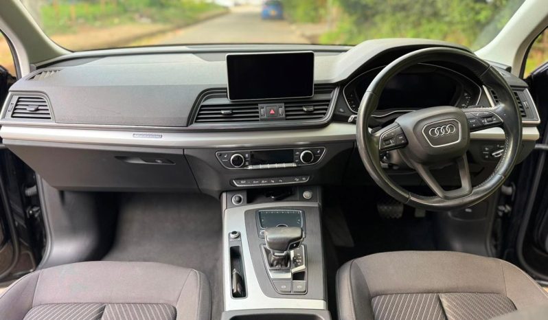 
								Audi Q5 full									