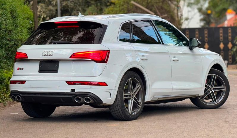 
								Audi SQ5 full									
