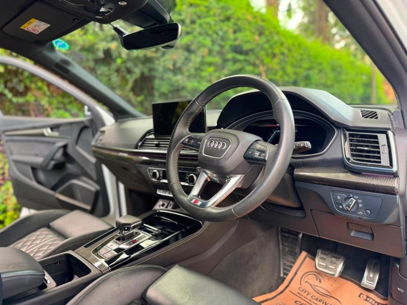
								Audi SQ5 full									